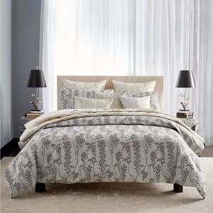 Michael Aram
Wisteria Queen Duvet